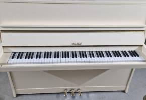Pianino Petrof 115