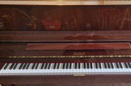 Zánovní pianino Petrof 118 Připravujeme