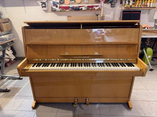 Pianino August Förster -Petrof